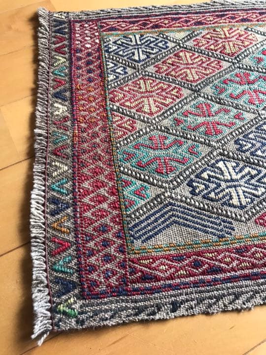 キリム　ジジム　ラグ
