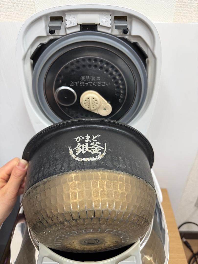 TOSHIBA 真空圧力IHジャー炊飯器RC-10VQL 1.0L2018年製