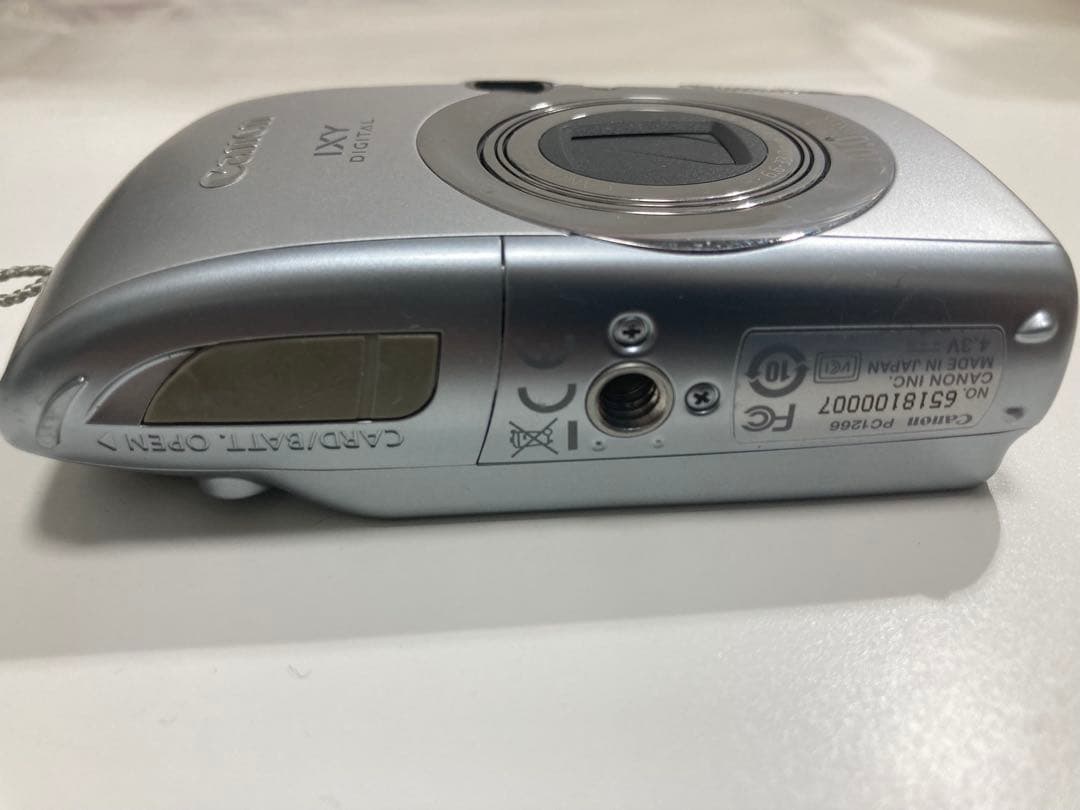 デジタルカメラ canon IXY digital 820IS