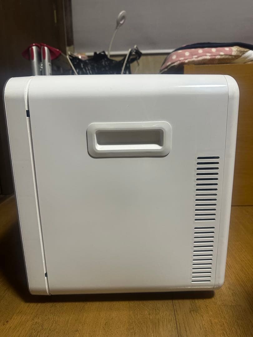 株式会社オーム電機製、温&冷庫13リットル^_−☆