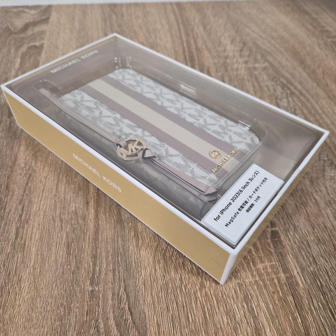 iPhone15Pro マイケルコース ブックタイプwith タッセルチャーム