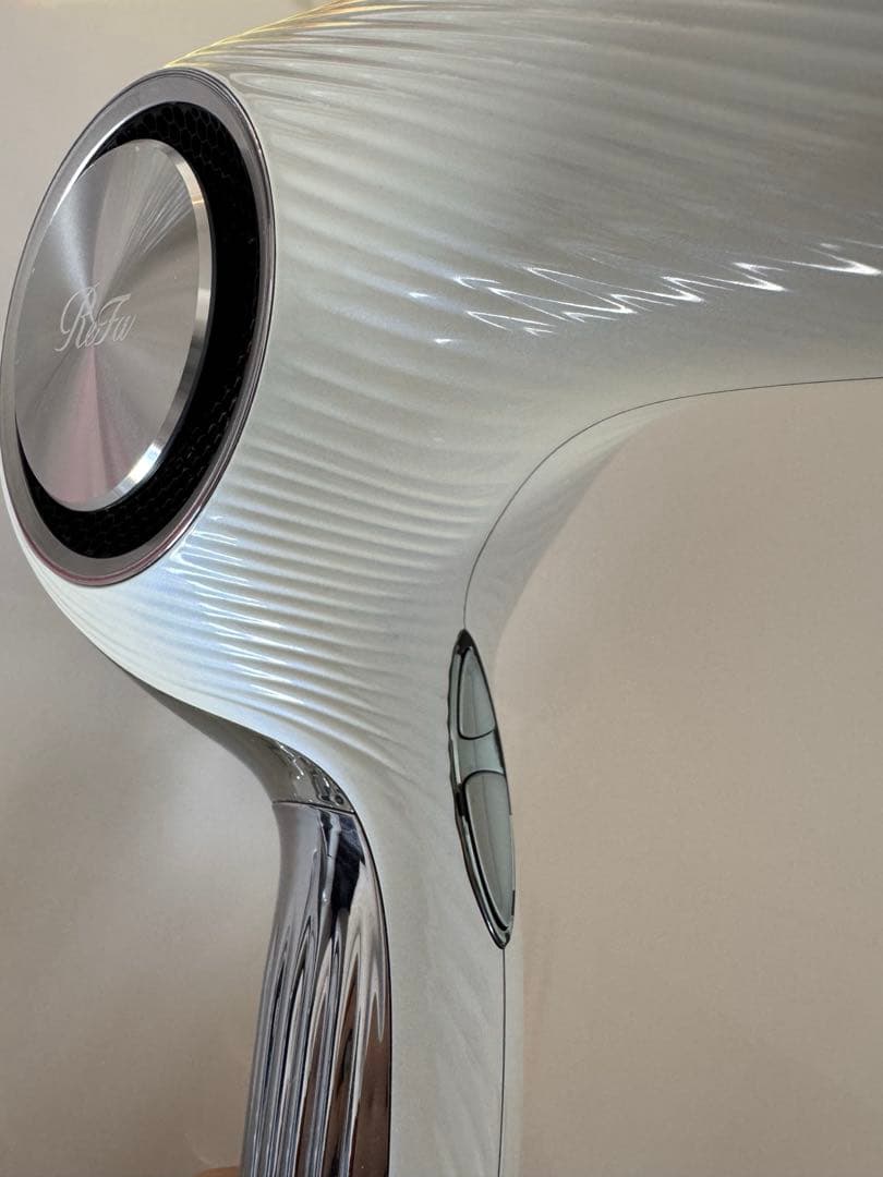 【美品】リファビューティックドライヤープロ　RE-AJ02A 2023年製