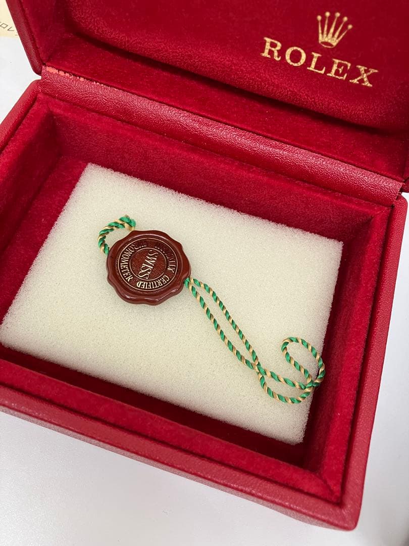 ROLEX 赤いケースと付属品セット 　　　　【ROLEXの箱、取説書のみ】
