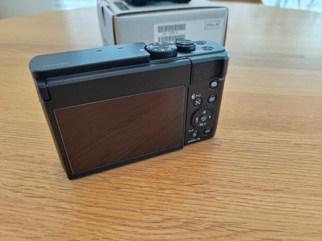 【ひゃん】Panasonic LUMIX TZ99