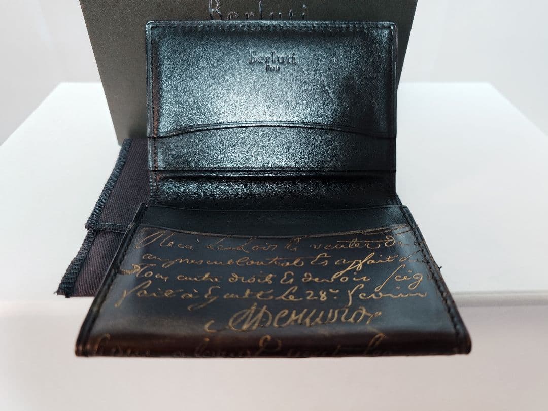Berluti ベルルッティ　インブイア名刺入れ