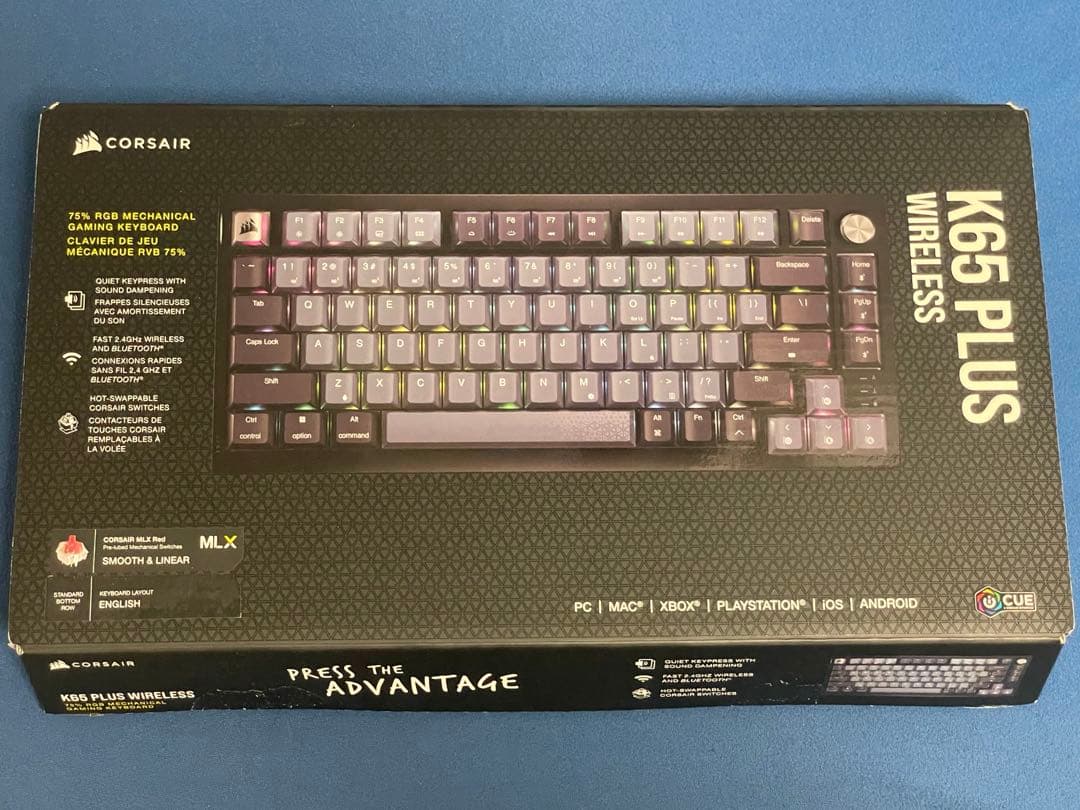 Corsair K65 Plus Wireless USゲーミングキーボード