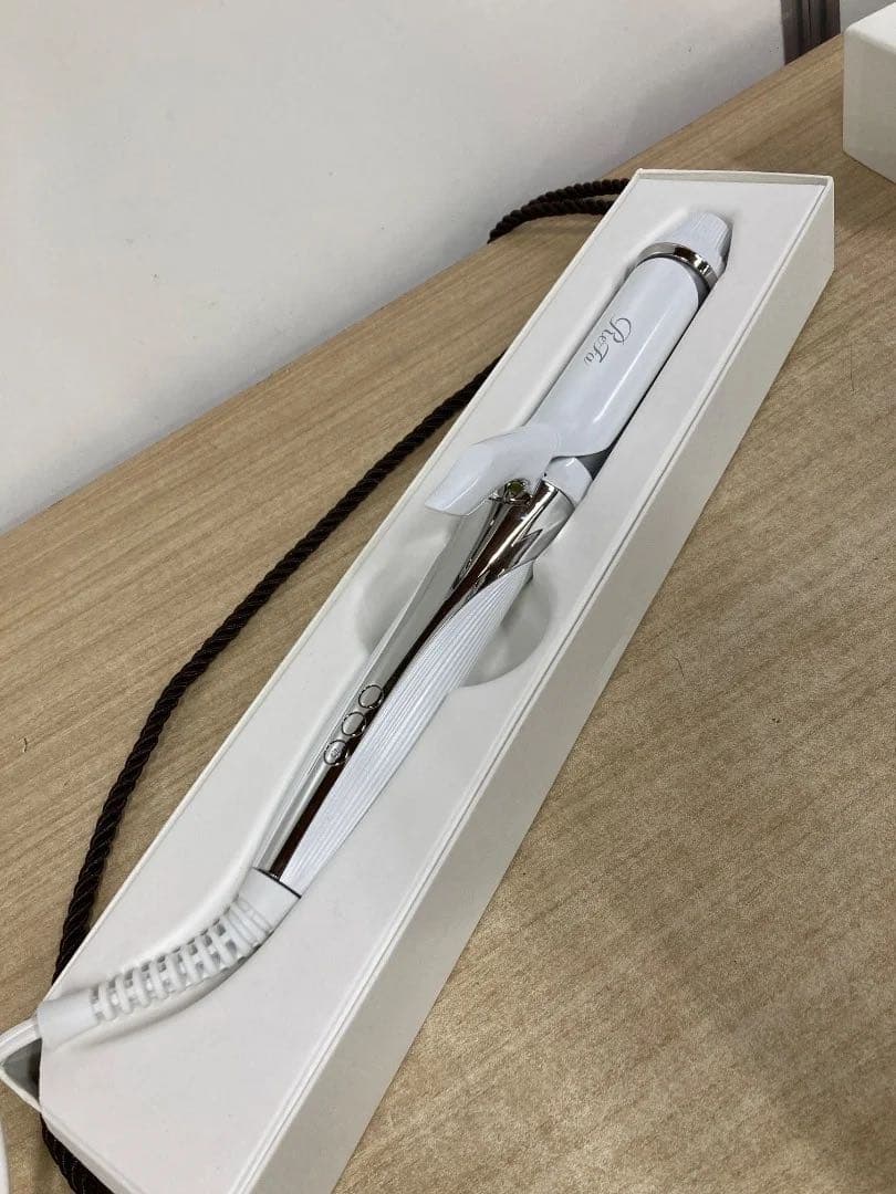 ✨ReFa BEAUTECHリファ カールアイロン 26mm 2023年製