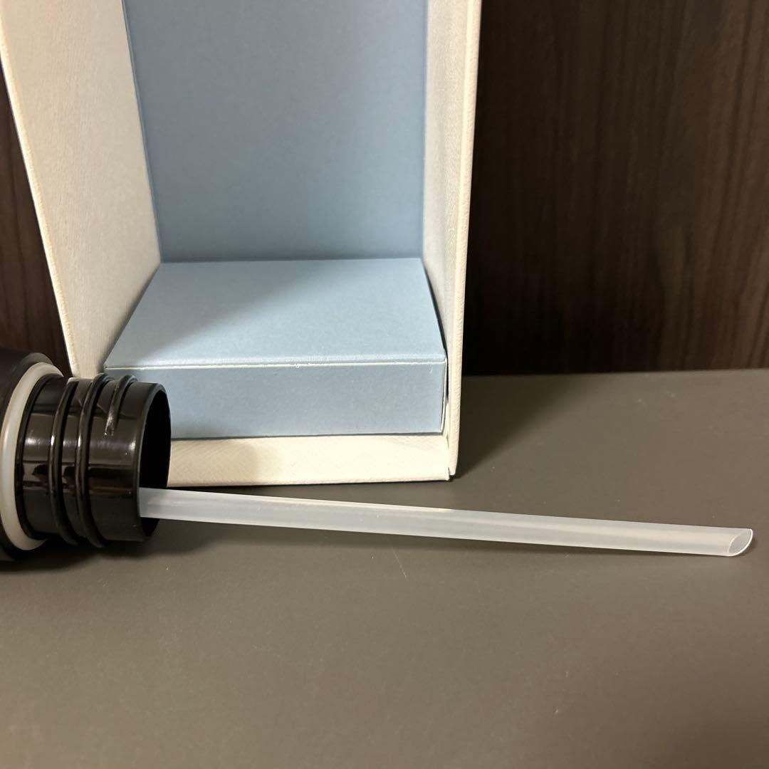 d*3様 PRADA ステンレスマグボトル