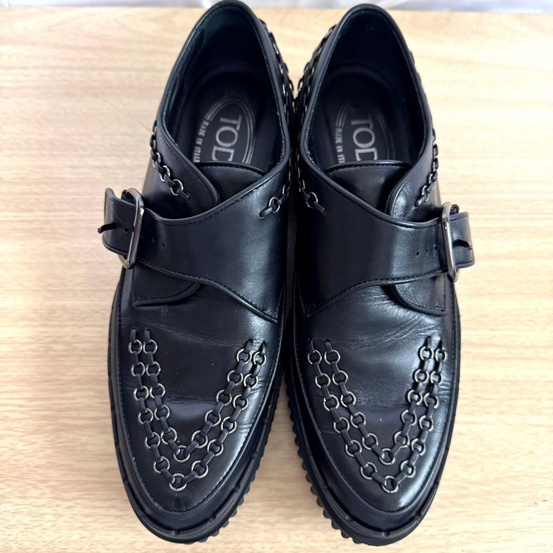 【美品】TOD'Sトッズ　レザーシューズ　ブラックチェーン装飾ローファー厚底
