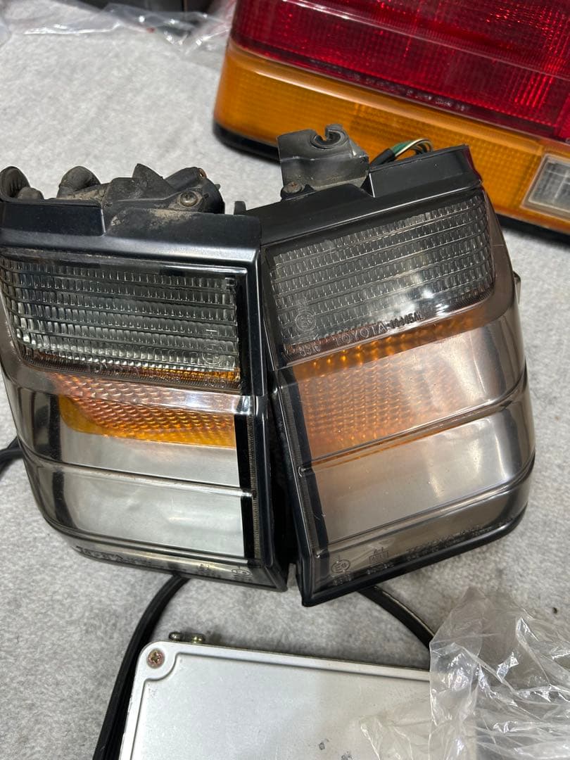 AA63 車両部品セット テールランプ・フィルター・ブレーキパッド他