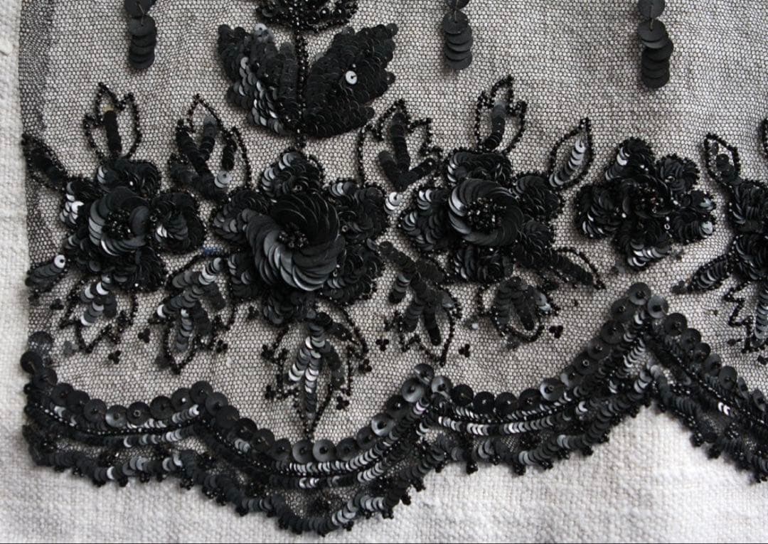 フランスアンティーク　オートクチュール刺繍 リュネビル刺繍　ピース　希少