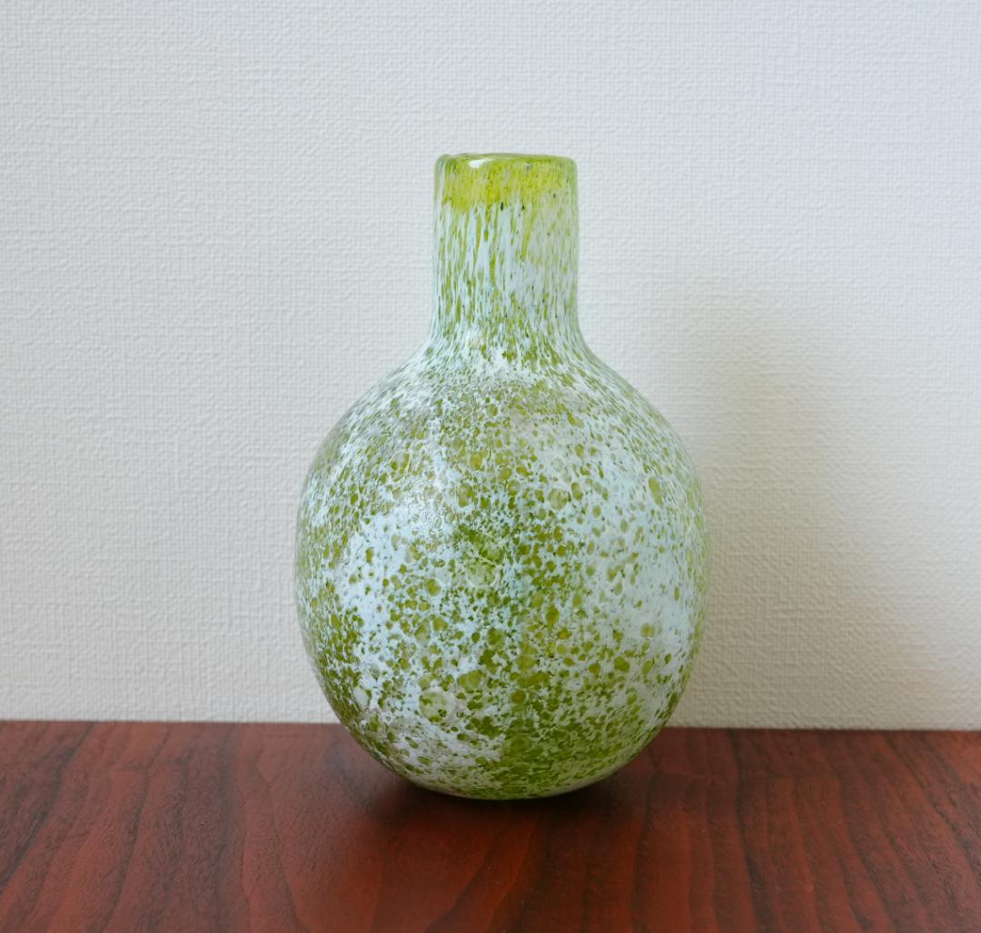 ヌータヤルヴィ Tunturissa オイバ・トイッカ グリーン　花瓶