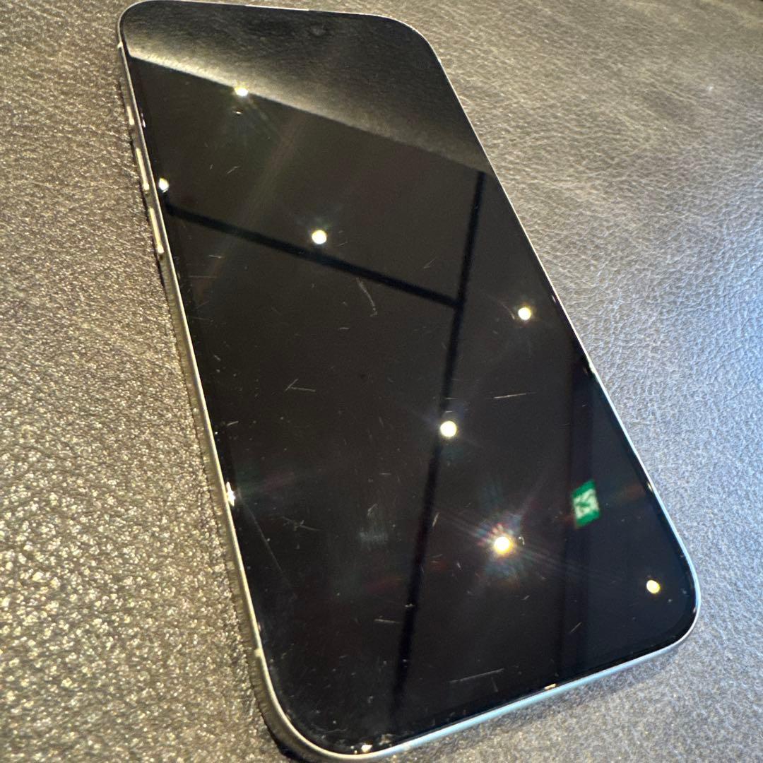 Apple iPhone 15 Pro 128GB 本体 ホワイトチタニウム