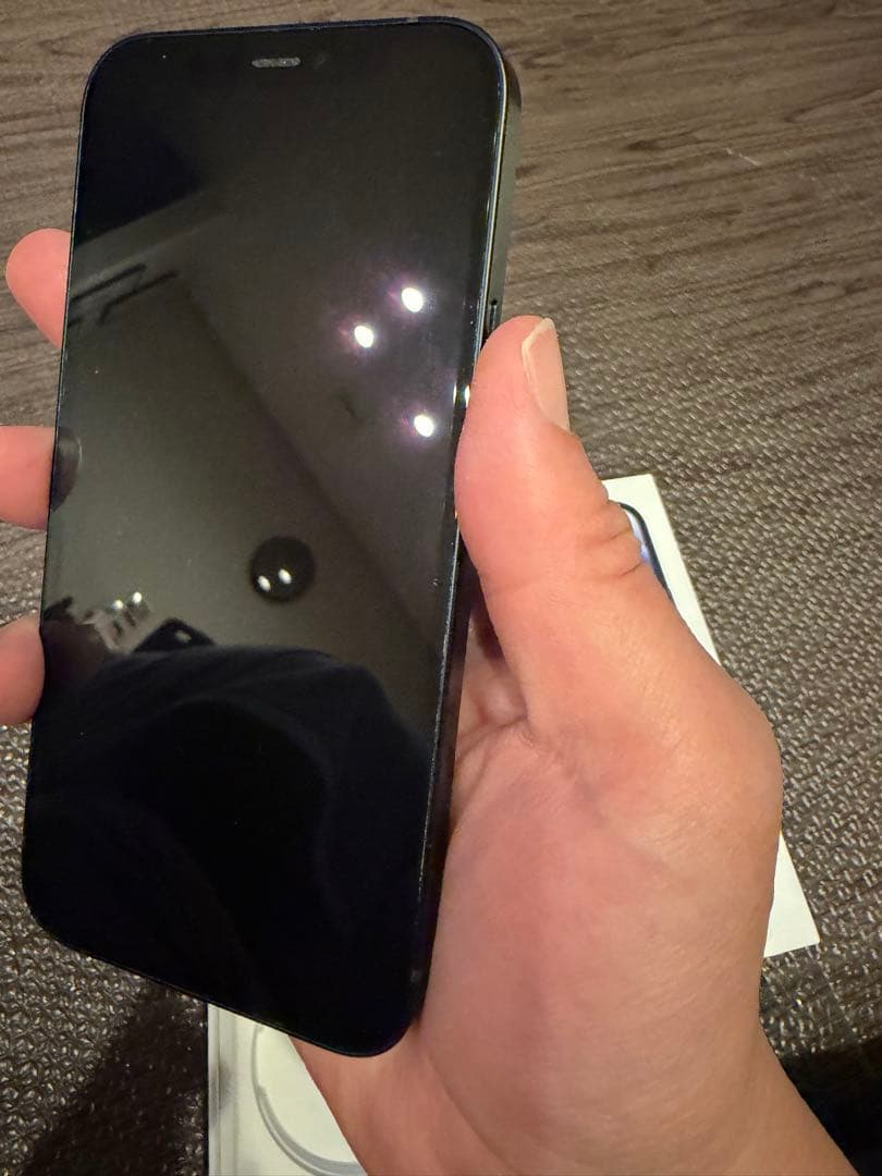 猫*様 SIMフリー　Apple iPhone 12 ブラック 64GB 本体