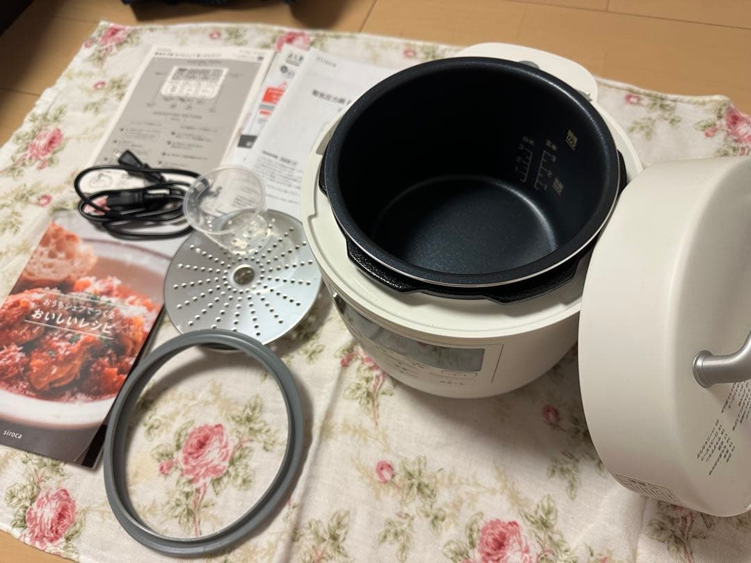 【未使用】siroca 電気圧力鍋 おうちシェフ　SP-2DS251
