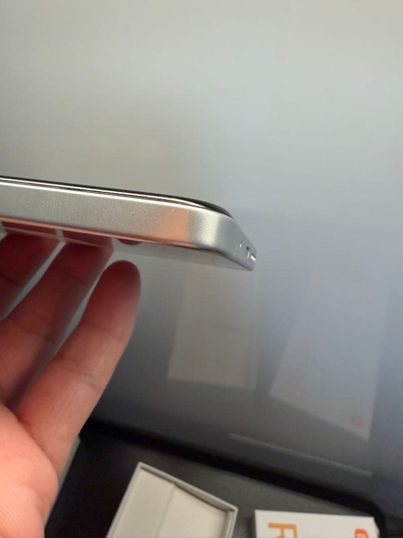 残り1台　Xiaomi Redmi 12 5G ポーラーシルバー　本体