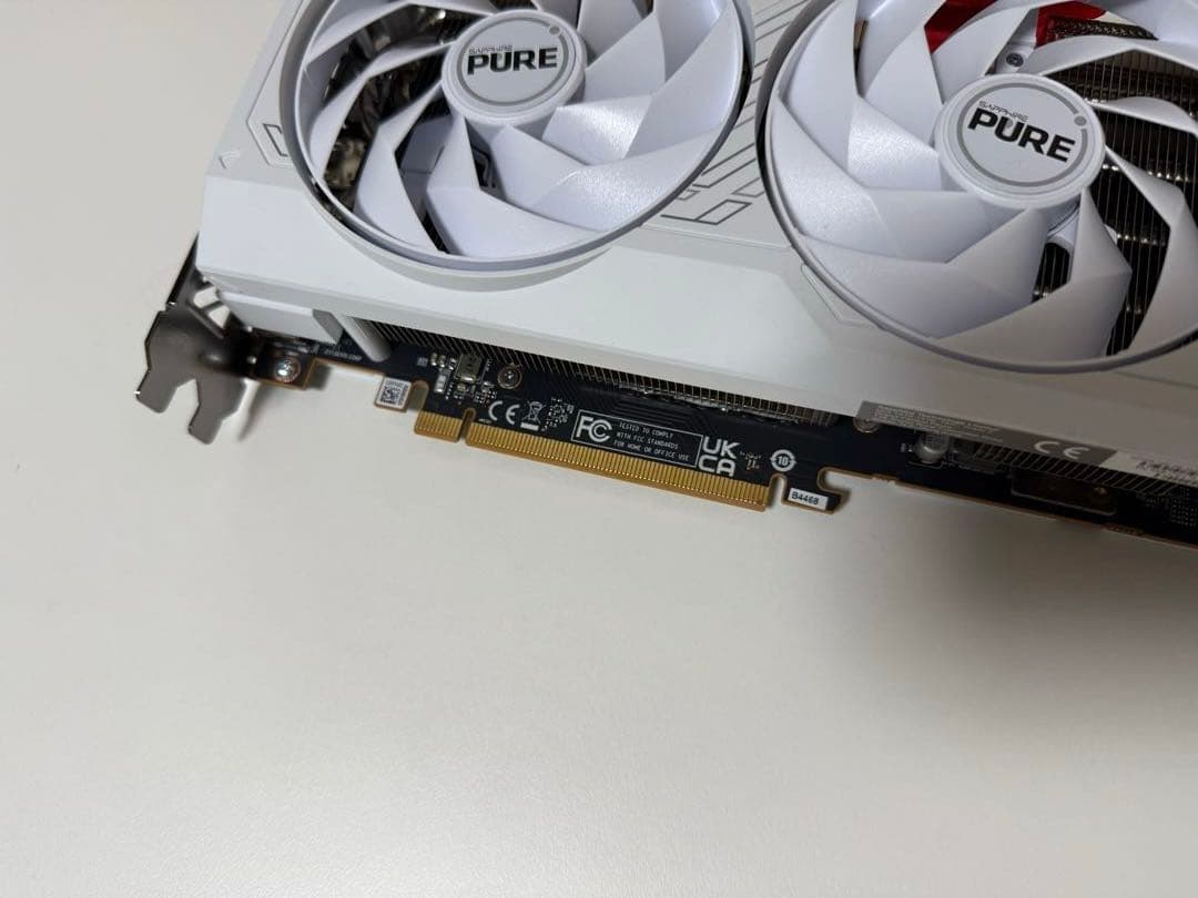 グラフィックボード・グラボ・ビデオカード Sapphire PURE AMD Radeon RX 7800 XT 16GB