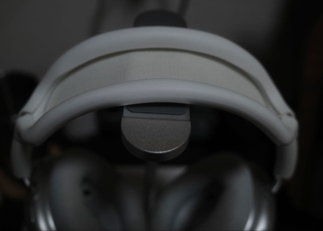 Air Pods Max Silver ヘッドホン 廃盤モデル　箱付き