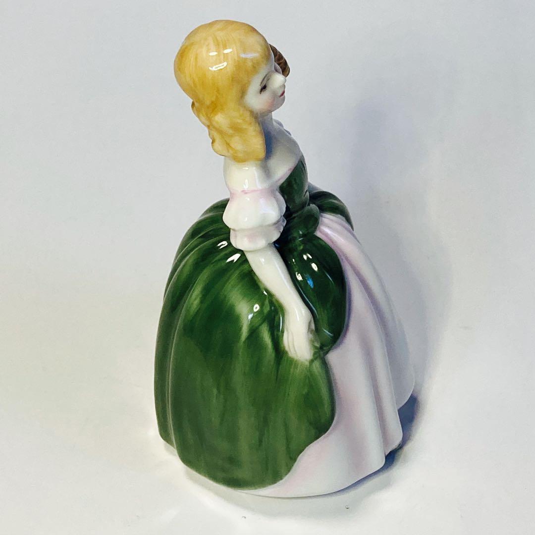   PENNY ロイヤルドルトン　陶器人形　フィギュリン