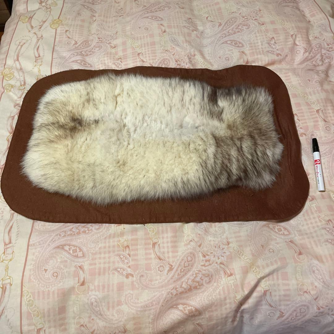 座布団　マット ラグ 毛皮　クッション　シルバーフォックス　高級　2枚セット