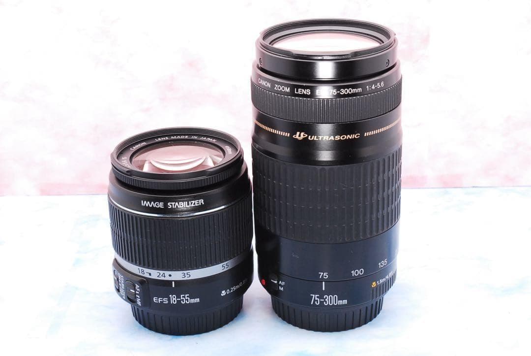 Canon Kiss X7☆一眼レフカメラ☆S数少☆豪華Wレンズ☆軽量＆小型