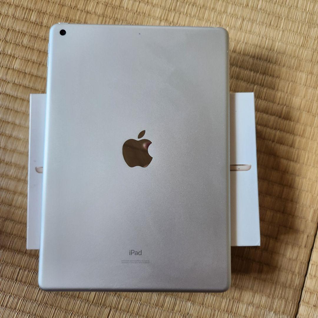 Apple iPad (第7世代) 32GB シルバー バッテリー容量90%