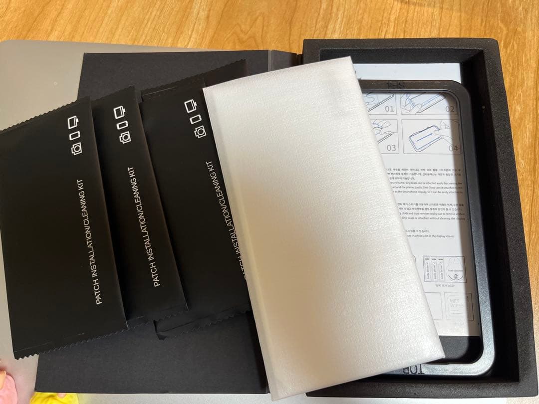 新品に近い 美品 iPhone 16e ホワイト 128GB バッテリー100%