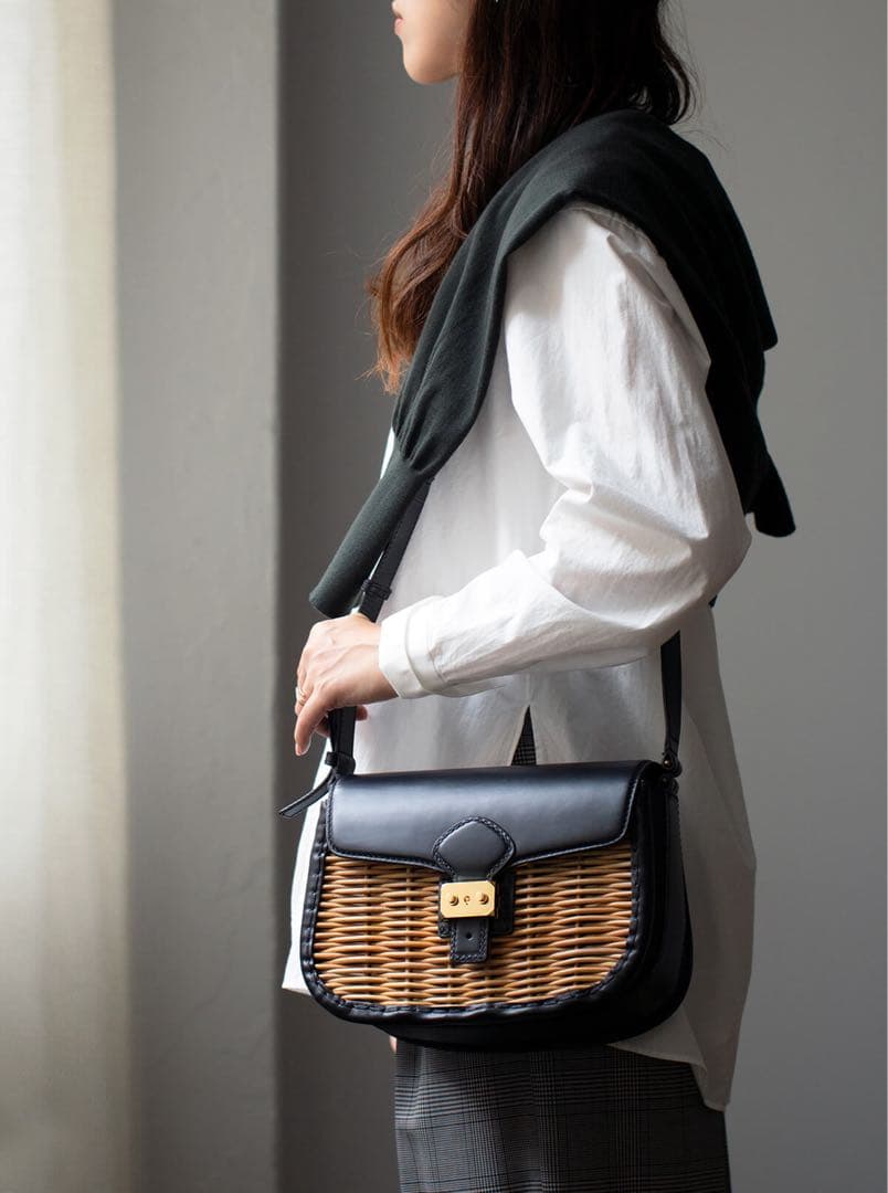 м*o様 ebagos エバゴス　カーフ・ショルダーバッグ