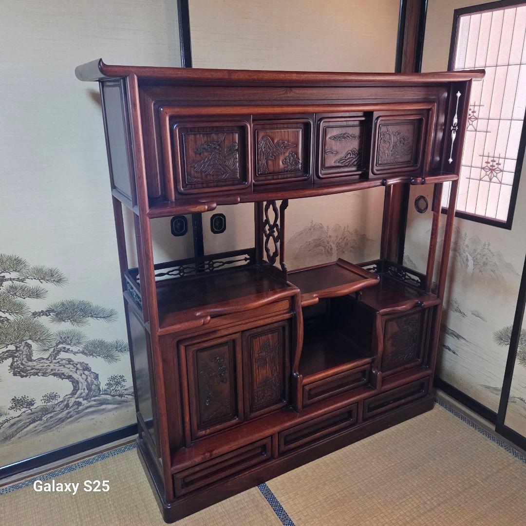 水屋箪笥　美しい彫刻の茶棚　飾り棚