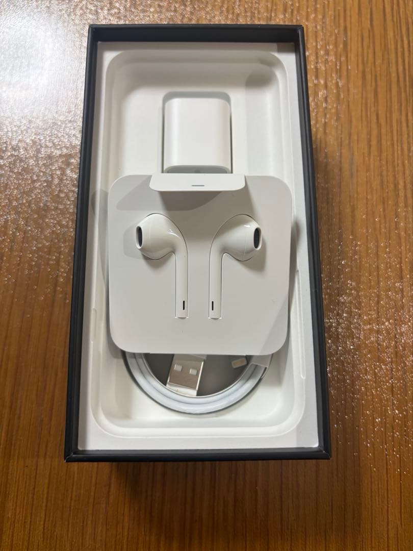 Apple iPhone7 ブラック 本体 128GB SIMロック解除済み