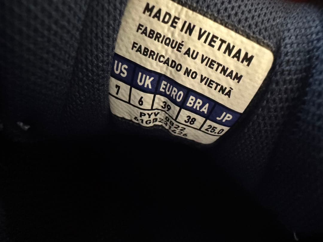 【ミズノ】テニスシューズ