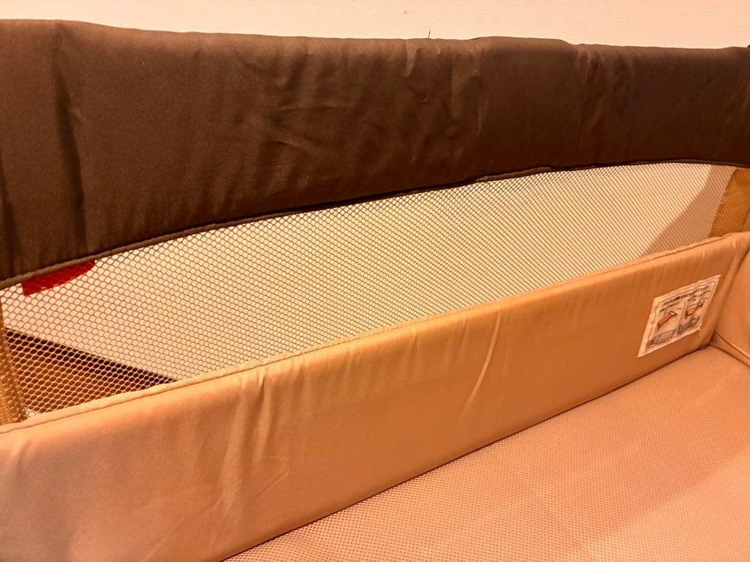 アップリカ　ベビーベッド ココネルエアー