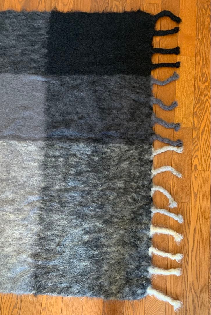 希少エルメス.大判モヘアブランケット・ 北欧織物作家レーナレヴェルとのコラボ