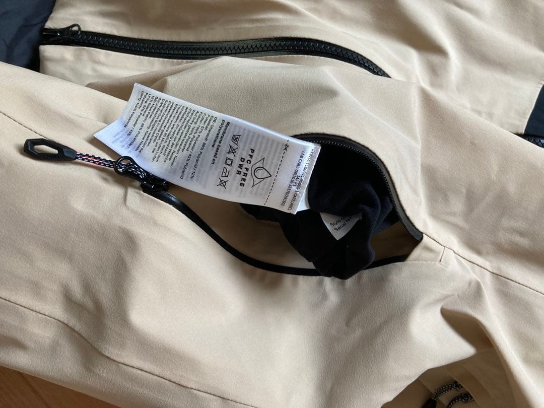美品　マムートStoney HS Thermo ジャケット XLサイズ