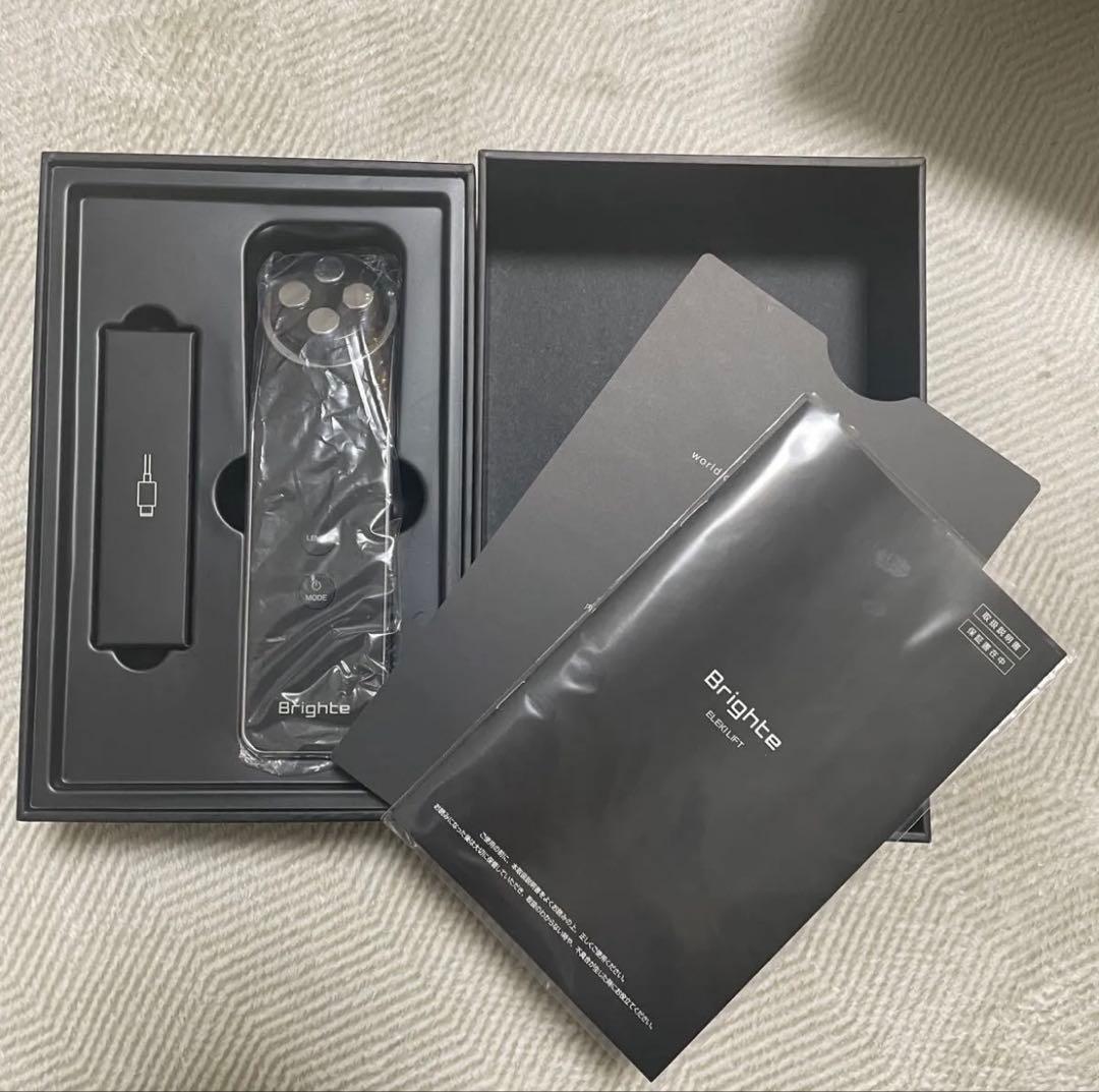 【新品未使用】Brighte ELEKI LIFT リフト美顔器 佐々木希モデル