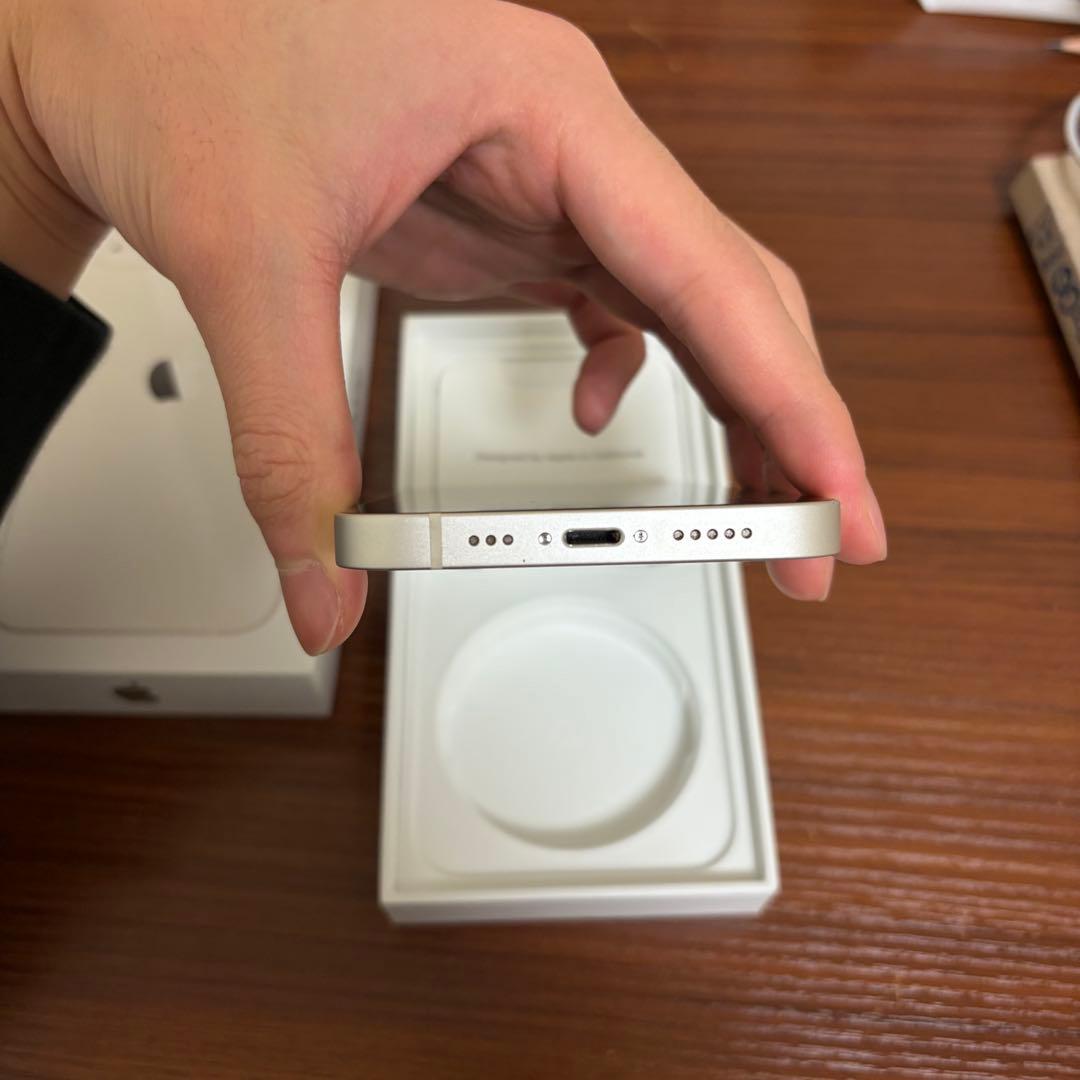 iPhone13 256gb simフリー　スターライト