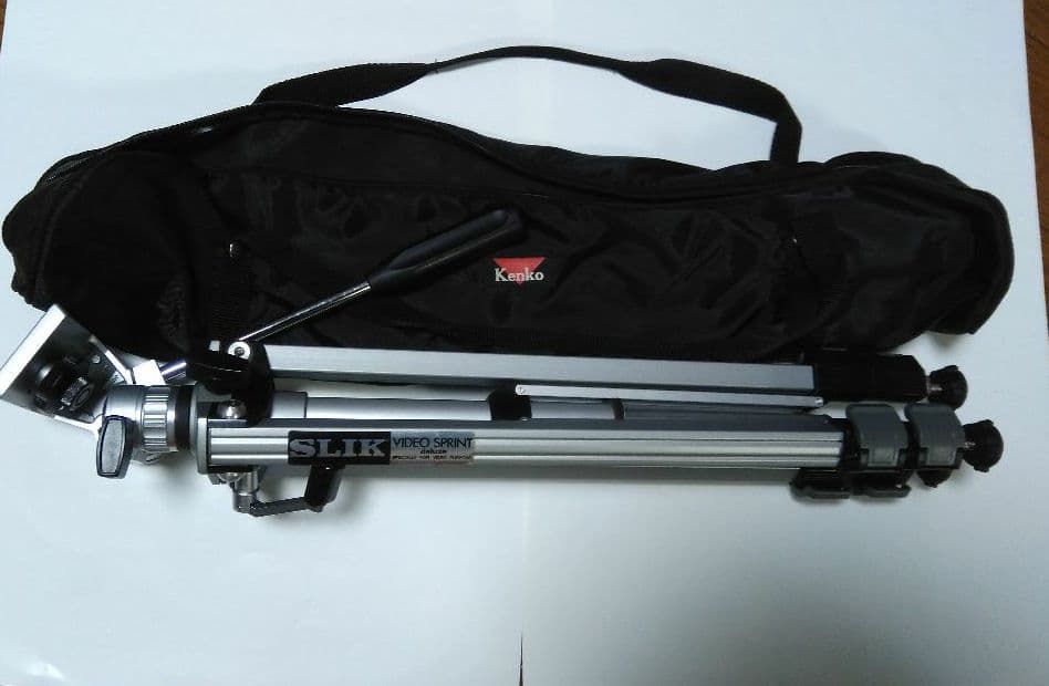 値下げ!Professional大型三脚ＳＬＫ／ビデオ、カメラ用美品です！