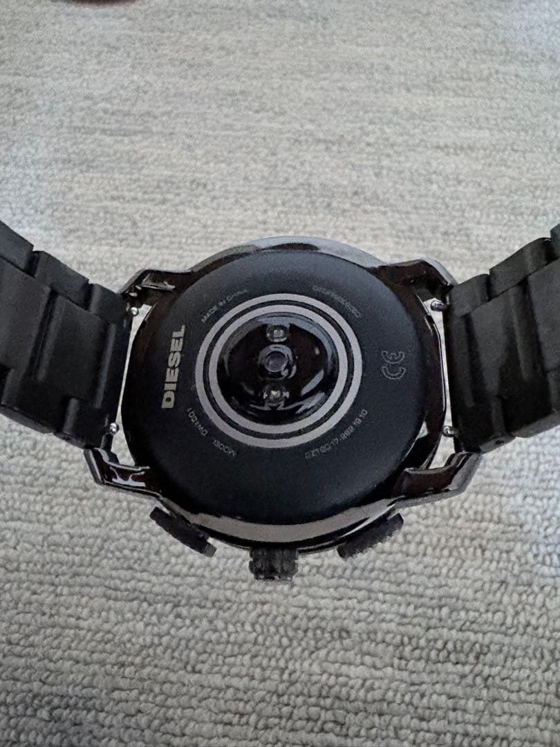 ディーゼル　スマートウォッチ　AXIAL