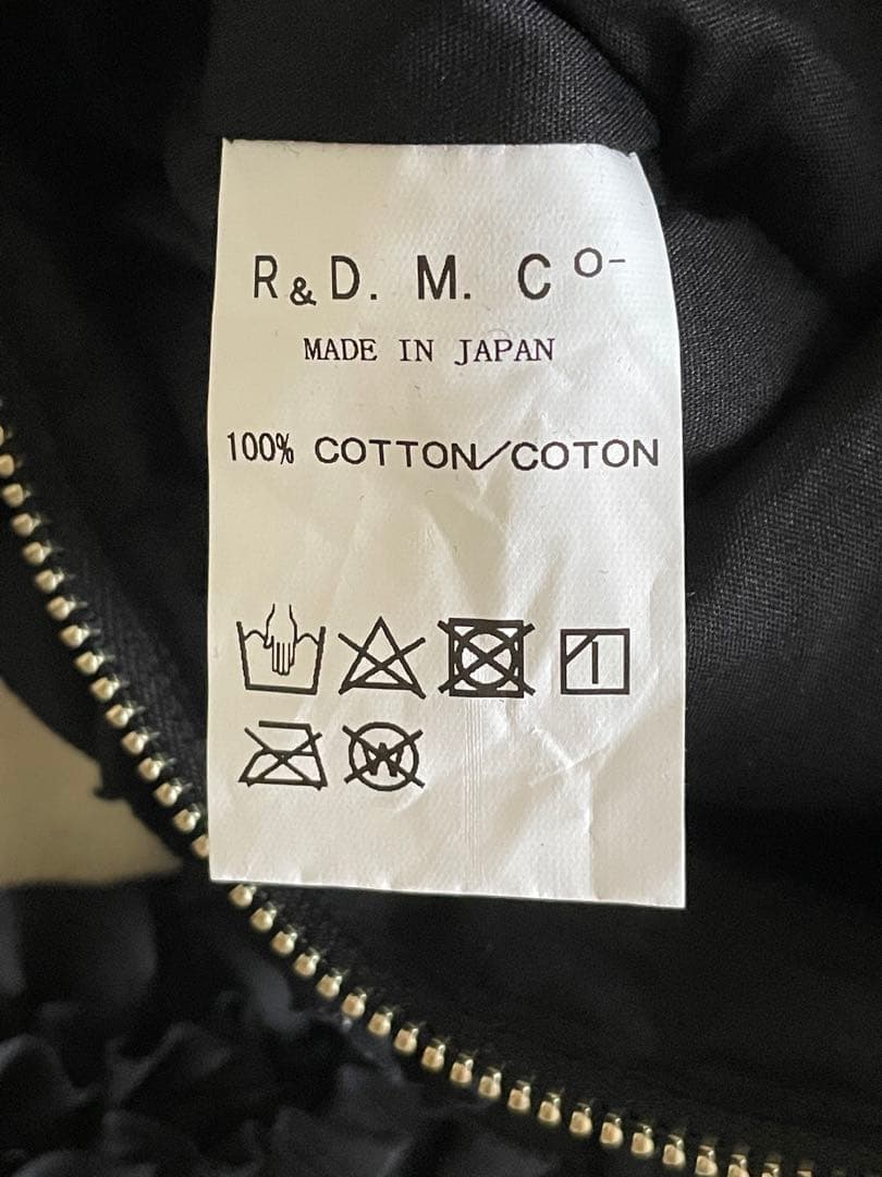 未使用R&D.M.CO- Ecru et pousse フリルボディバッグ(黒)