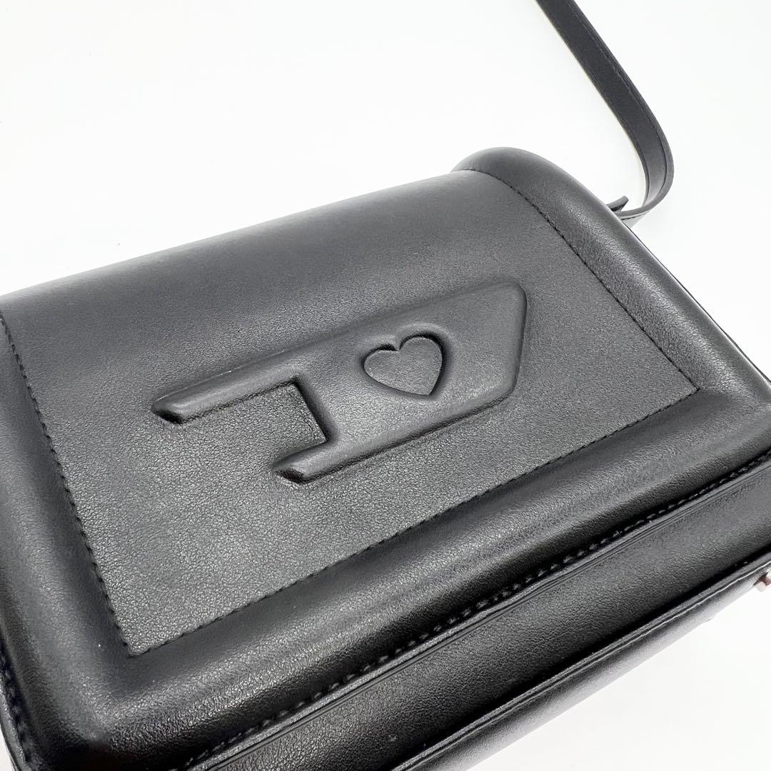 入手困難✨DIESEL　ショルダーバッグ　ハート　レザー　ブラック　Dロゴ　希少