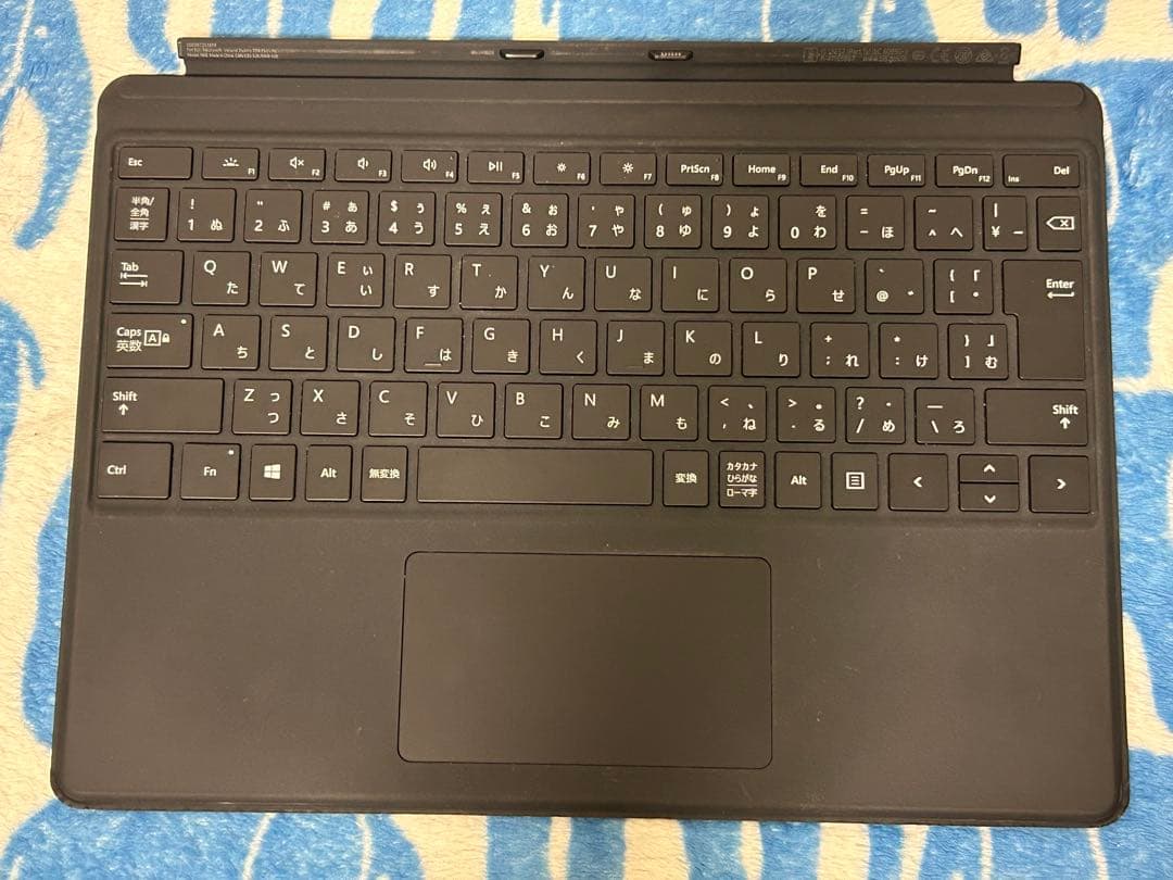 Microsoft Surface Pro 8 core i5キーボードカバー付
