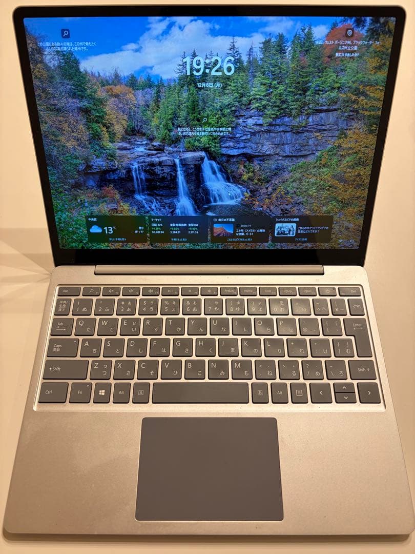 Microsoft Surface Laptop 12.4インチ