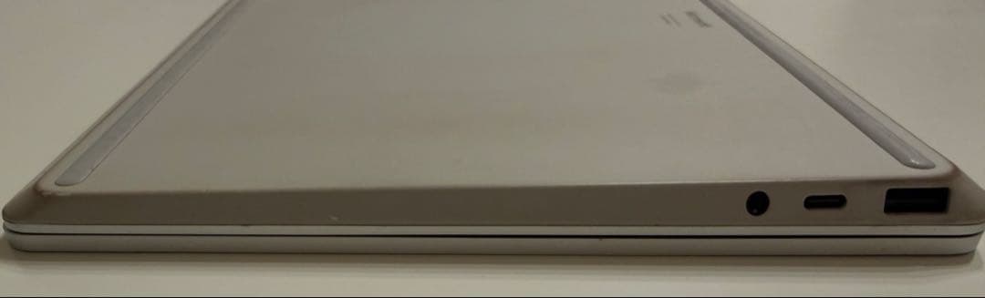 Microsoft Surface Laptop 12.4インチ