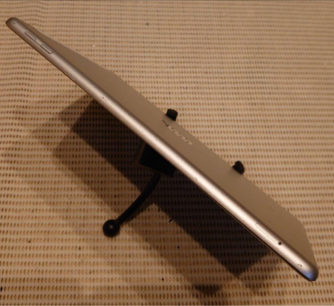 DMPZ9完動品SIMフリー液晶無傷iPad第6世代(A1954)本体32GB