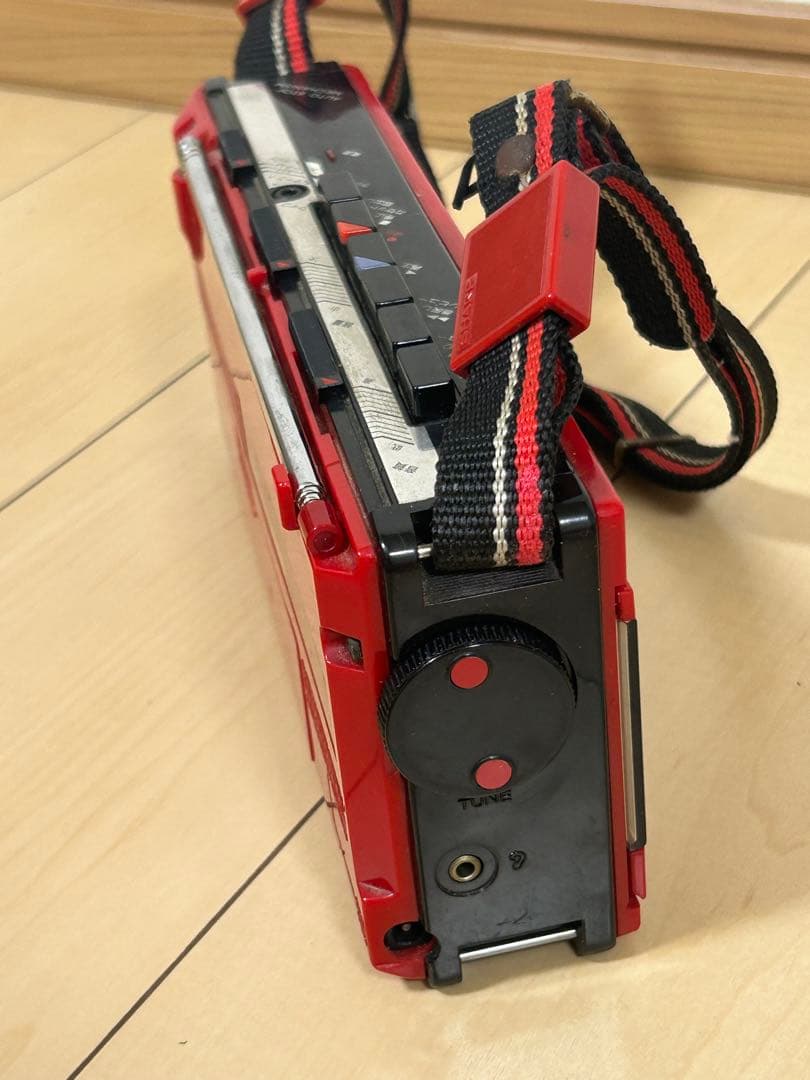 SHARP/シャープラジカセ QT-11R レトロ ラジオ モノラルカセット