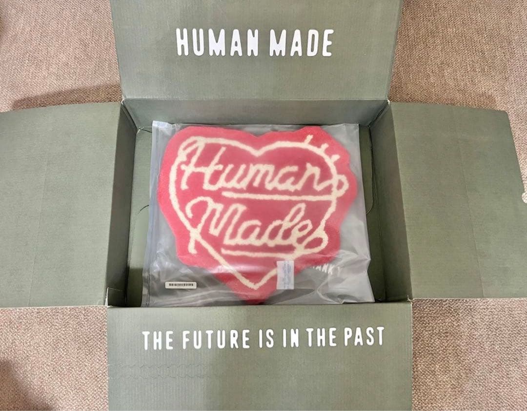 【新品未開封】Human Made ハートラグ HM28GD073 箱無し