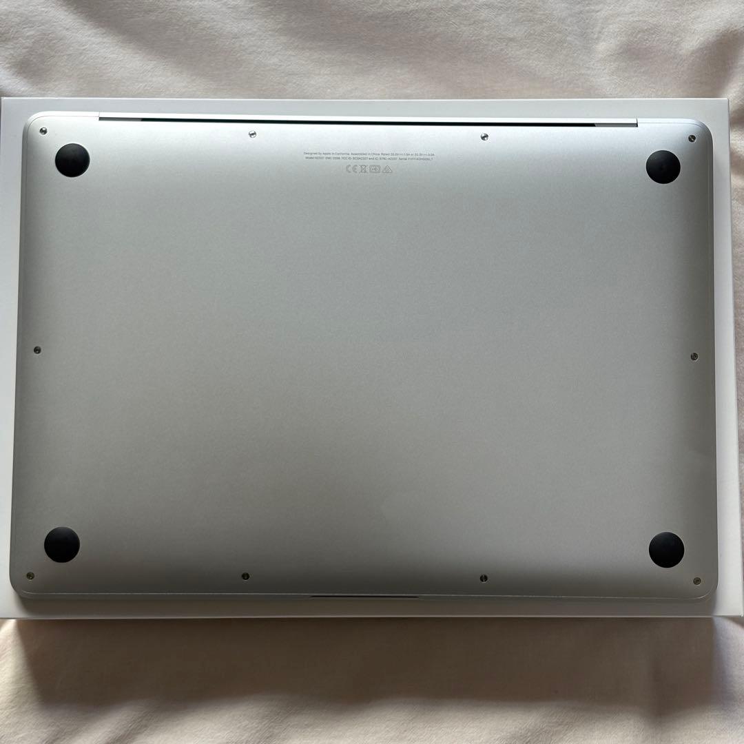 MacBook Air M1 8GB 256GB シルバー