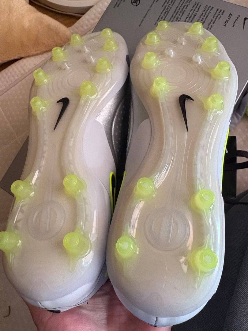 ナイキ　ティエンポレジェンド10エリートAG 24.5