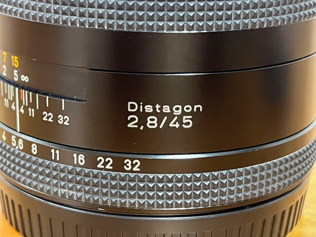 CONTAX645 Distagon 45mm f/2.8レンズ