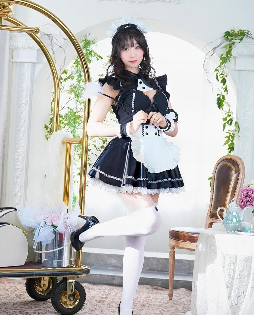 新品タグ付き　マリームーン ロココノワールレザーメイド　スカートタイプ